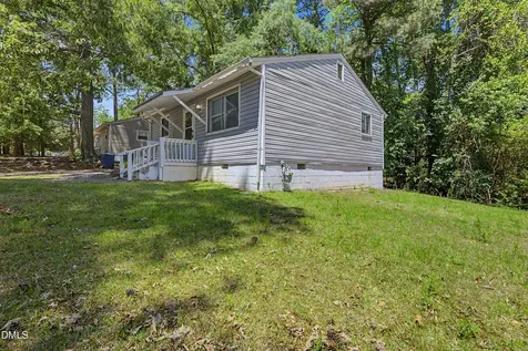 2718 Thelma Street Durham NC 27704