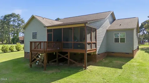 1547 Lassiter Pond Road Four Oaks NC 27524