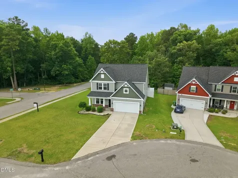 15 Dandelion Place Spring Lake NC 28390