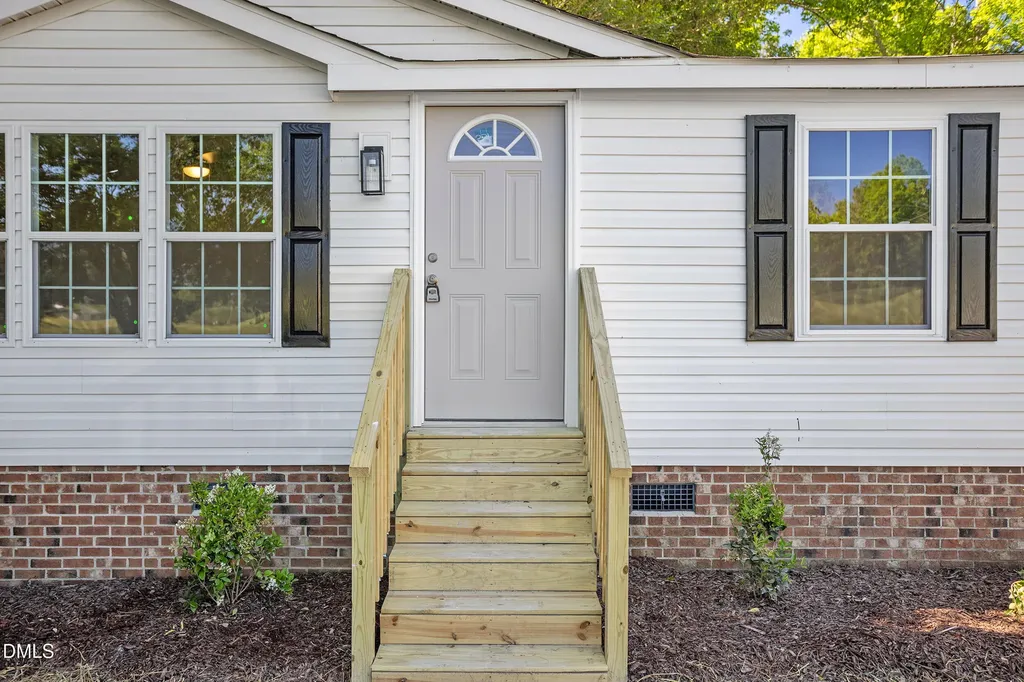 830 Blue Pond Road Clayton NC 27520