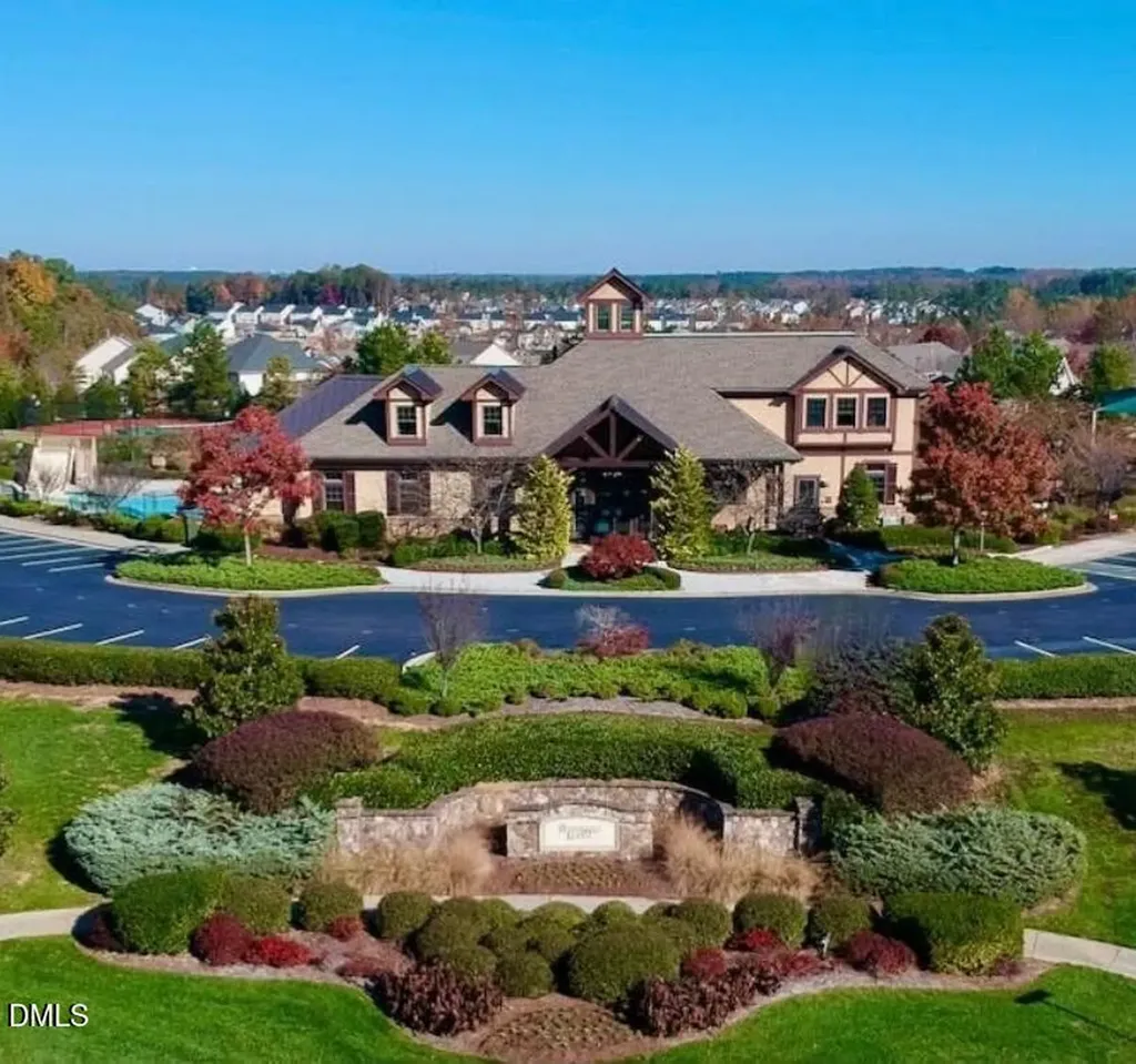 4209 Auburn Hills Drive Raleigh NC 27616