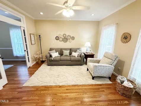 8909 Breeland Way Raleigh NC 27613