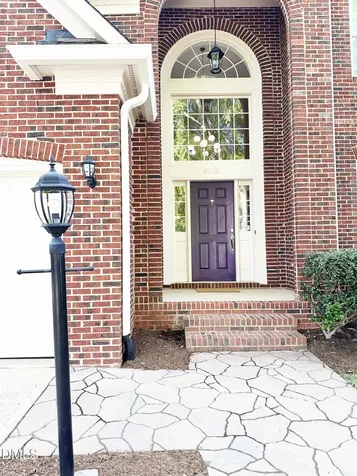8909 Breeland Way Raleigh NC 27613