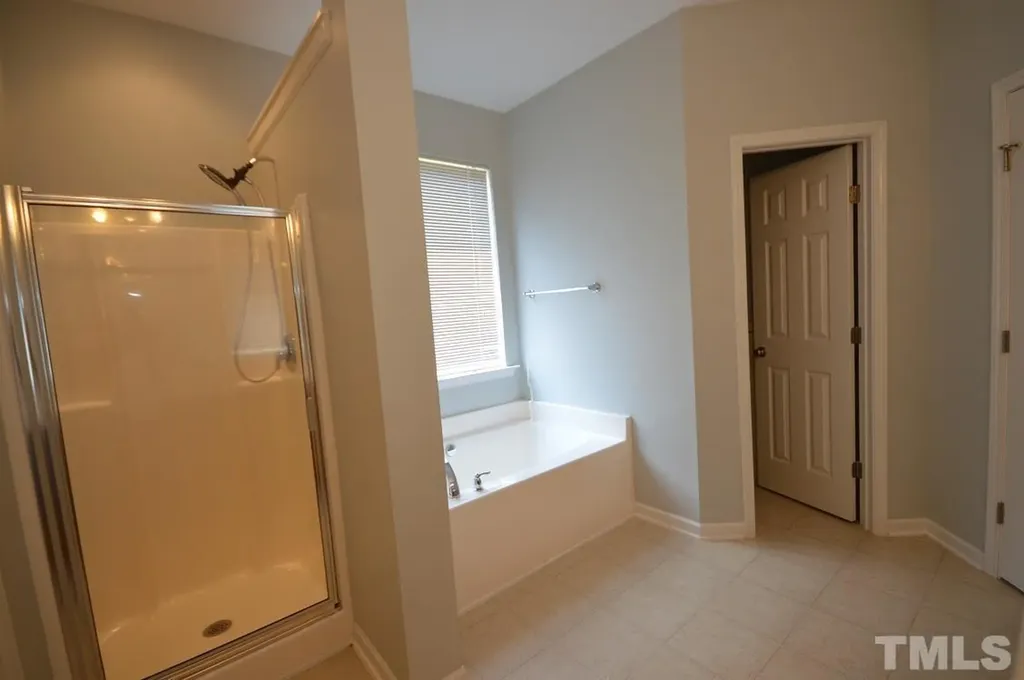 1507 Hinchliff Court Fuquay Varina NC 27526