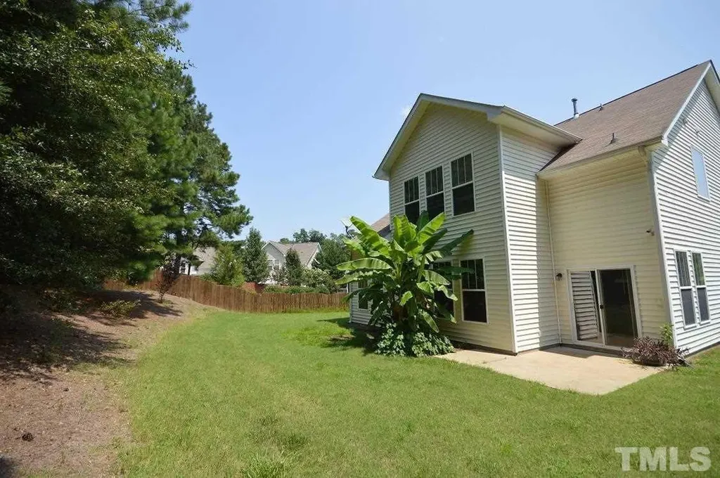 1507 Hinchliff Court Fuquay Varina NC 27526