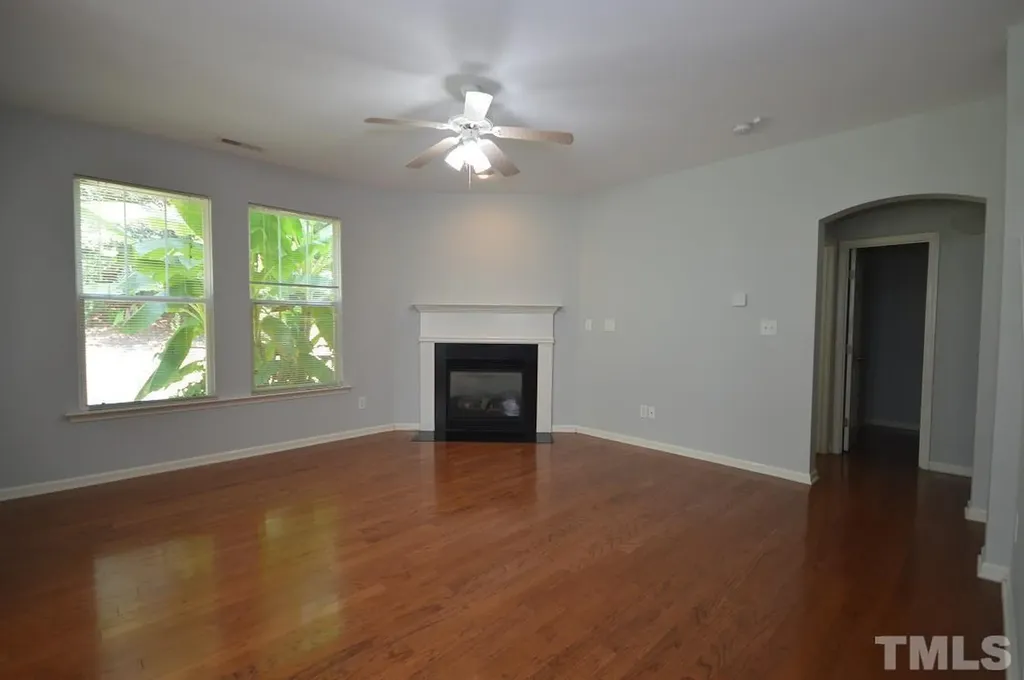 1507 Hinchliff Court Fuquay Varina NC 27526