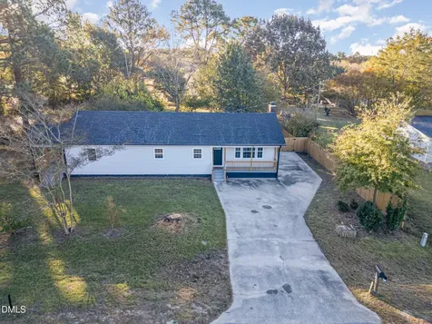 338 Potts Road Dudley NC 28333