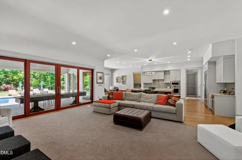 5141 Avalaire Oaks Drive Raleigh NC 27614