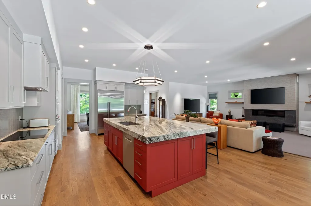 5141 Avalaire Oaks Drive Raleigh NC 27614