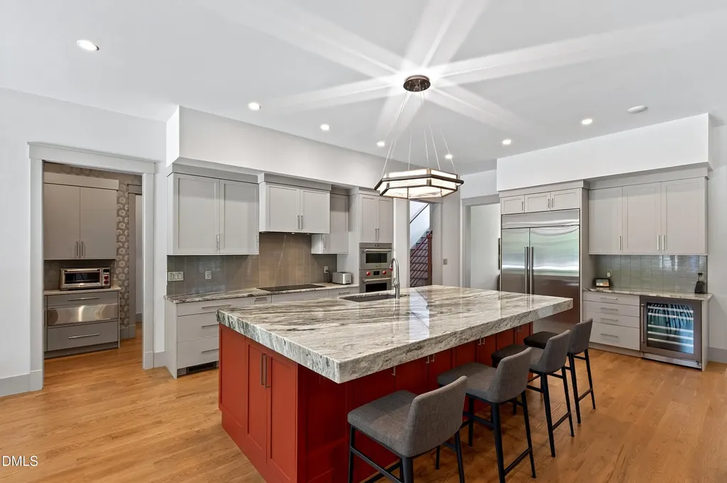 5141 Avalaire Oaks Drive Raleigh NC 27614