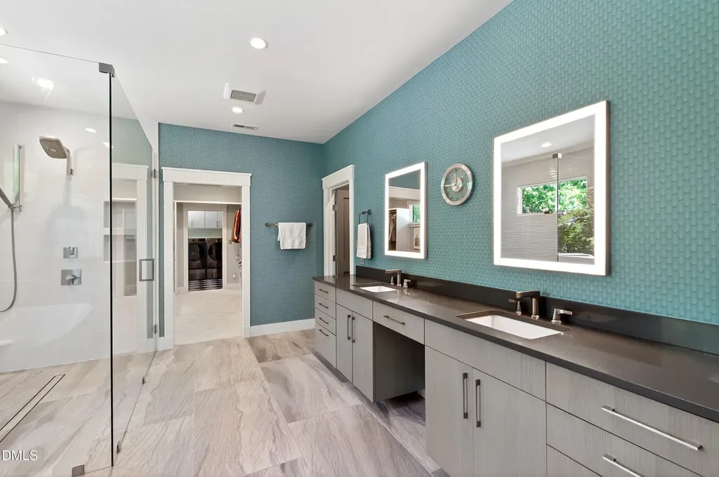 5141 Avalaire Oaks Drive Raleigh NC 27614