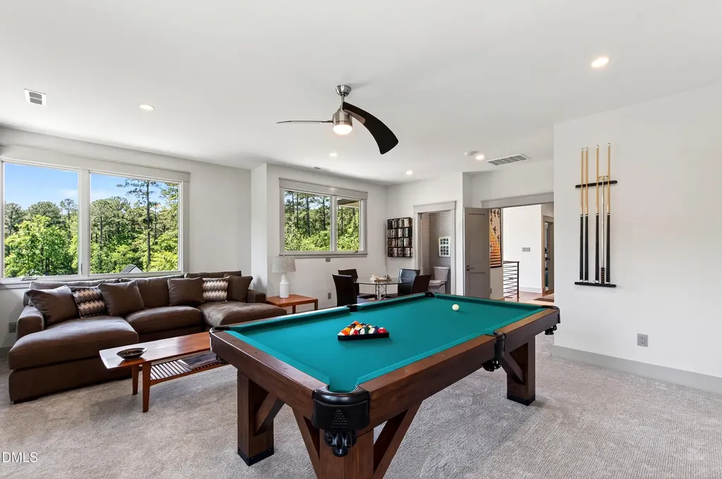 5141 Avalaire Oaks Drive Raleigh NC 27614