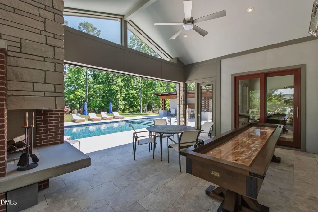 5141 Avalaire Oaks Drive Raleigh NC 27614