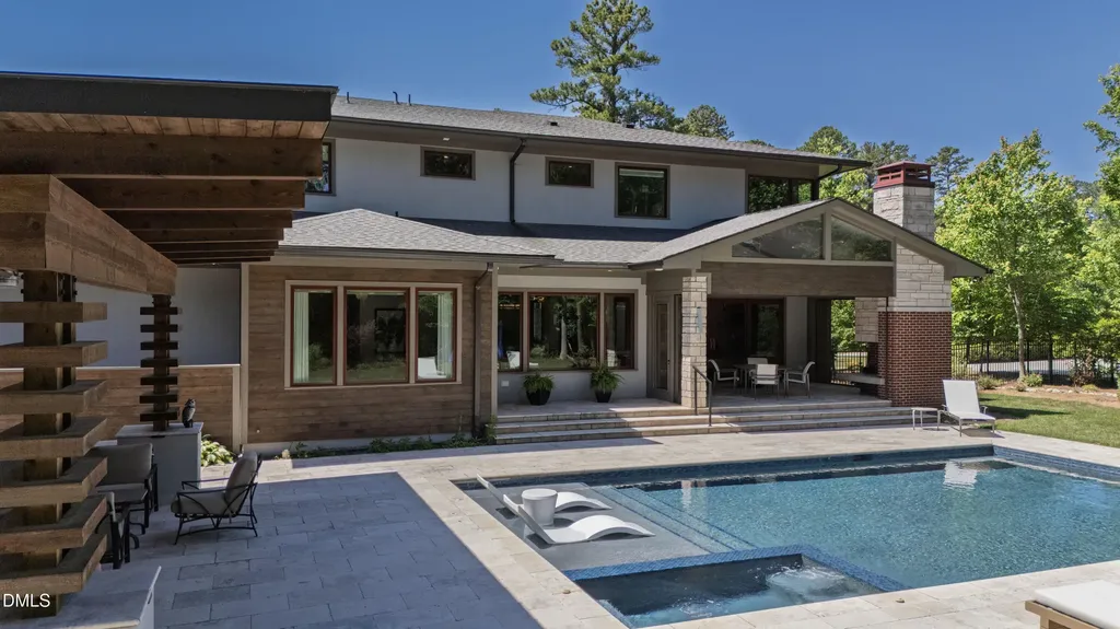 5141 Avalaire Oaks Drive Raleigh NC 27614