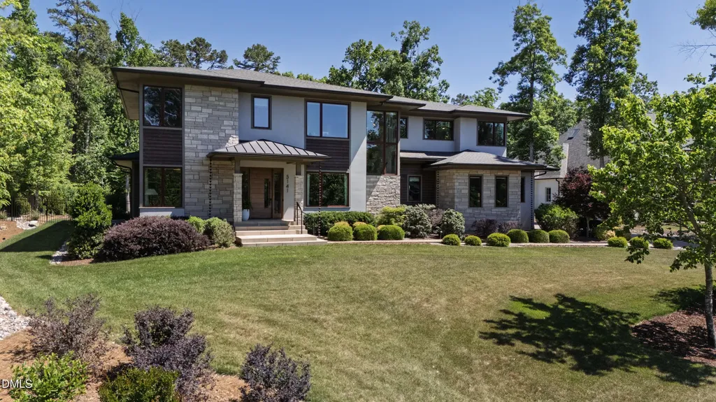 5141 Avalaire Oaks Drive Raleigh NC 27614