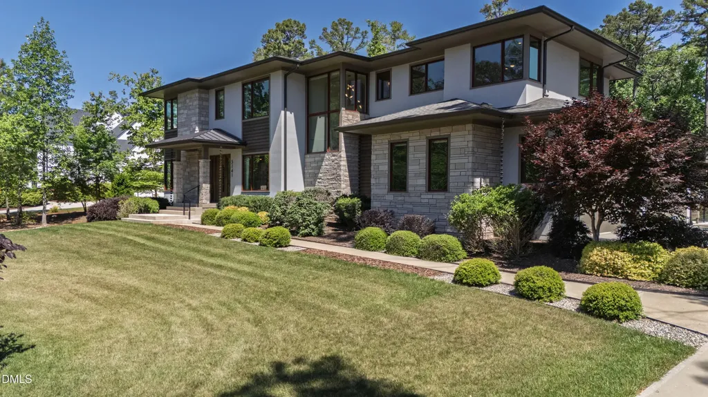 5141 Avalaire Oaks Drive Raleigh NC 27614