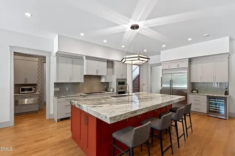 5141 Avalaire Oaks Drive Raleigh NC 27614