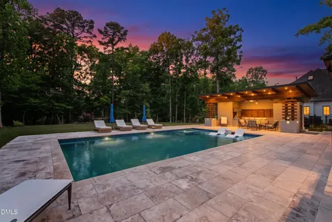 5141 Avalaire Oaks Drive Raleigh NC 27614