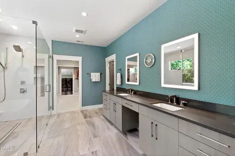 5141 Avalaire Oaks Drive Raleigh NC 27614
