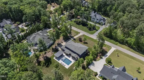 5141 Avalaire Oaks Drive Raleigh NC 27614