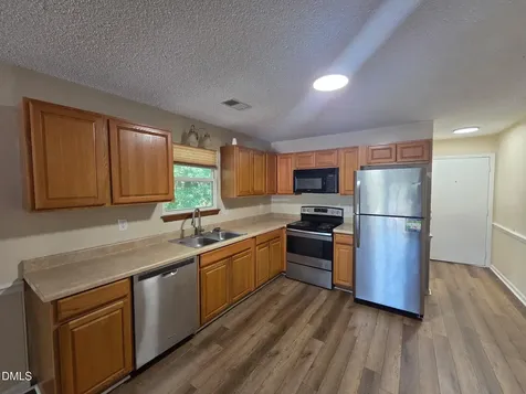 906 W Chatham Street Cary NC 27511