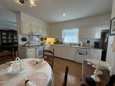 807 Palmetto Drive Cary NC 27511