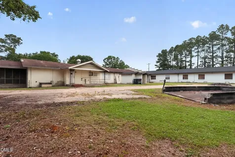 6828 Old Stage Road N Angier NC 27501
