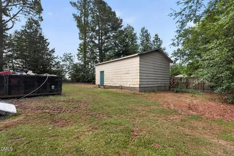 6828 Old Stage Road N Angier NC 27501