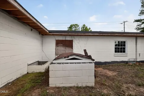 6828 Old Stage Road N Angier NC 27501