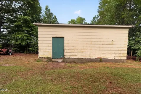 6828 Old Stage Road N Angier NC 27501