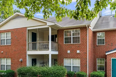 4222 Wellington Ridge Loop Cary NC 27518