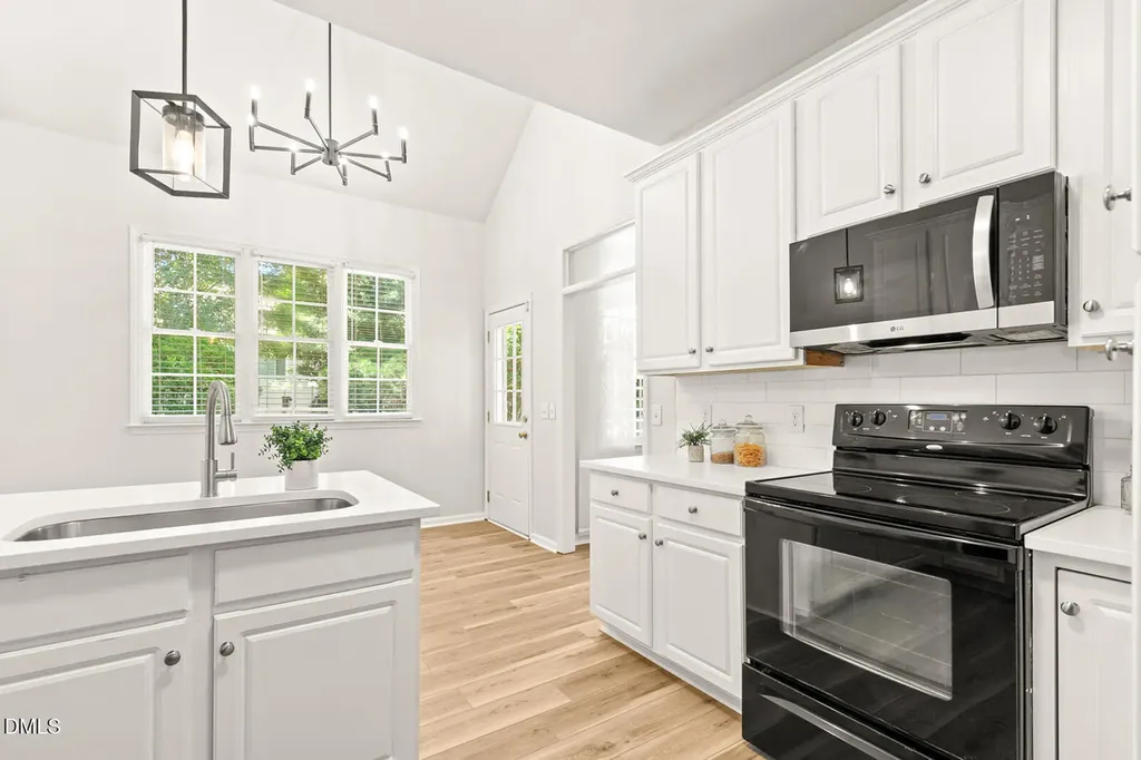 7816 Harps Mill Woods Run Raleigh NC 27615