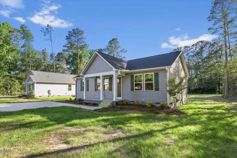 305 N West Street Roseboro NC 28382