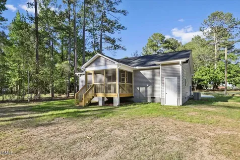 305 N West Street Roseboro NC 28382