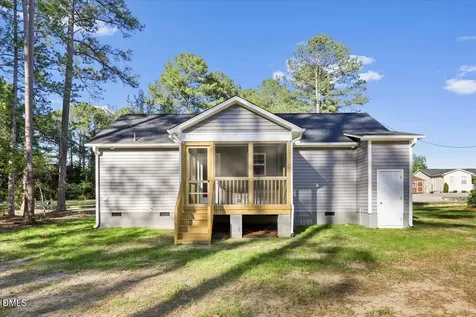 305 N West Street Roseboro NC 28382