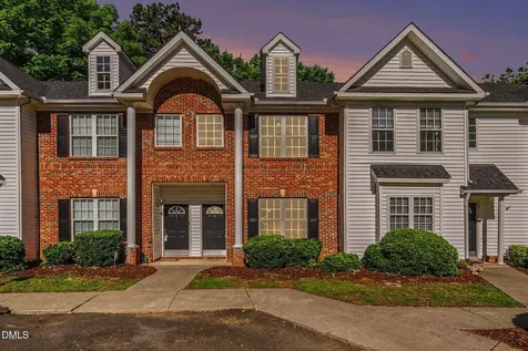 10 Moorefield Court Durham NC 27705