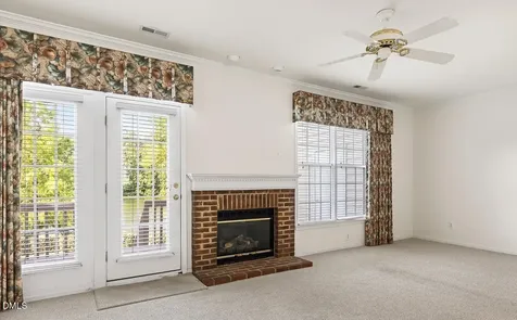 304 Nottinghill Walk Apex NC 27502