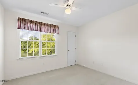 304 Nottinghill Walk Apex NC 27502
