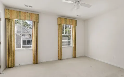 304 Nottinghill Walk Apex NC 27502