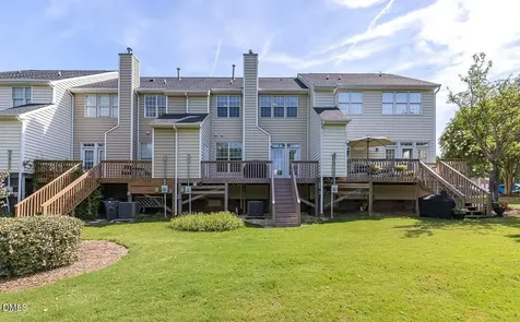 304 Nottinghill Walk Apex NC 27502