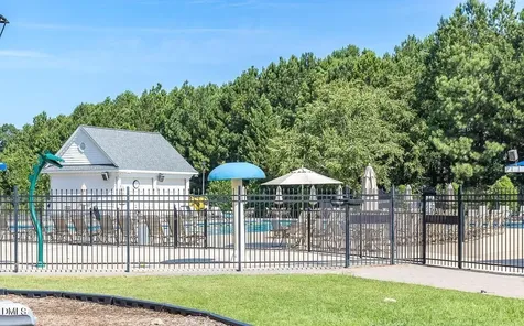 304 Nottinghill Walk Apex NC 27502