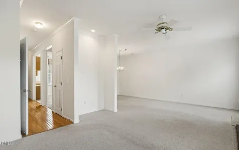 304 Nottinghill Walk Apex NC 27502