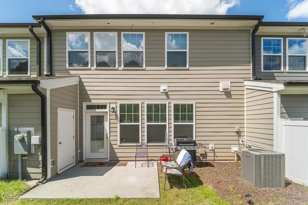 1009 Brennan Green Court Morrisville NC 27560