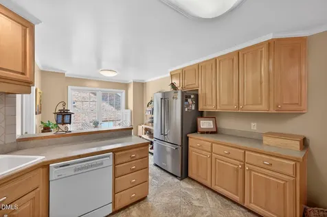 13 Hickory Elon NC 27244