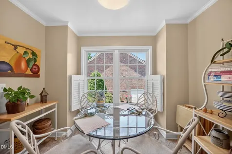 13 Hickory Elon NC 27244
