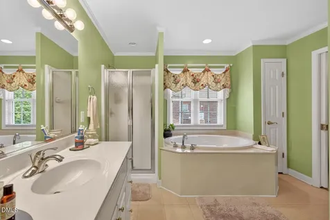13 Hickory Elon NC 27244