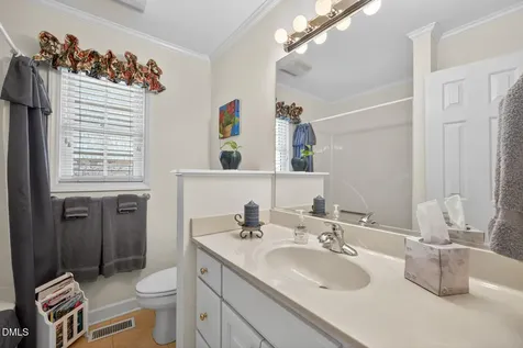 13 Hickory Elon NC 27244