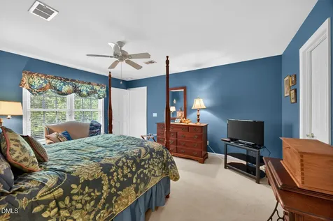 13 Hickory Elon NC 27244