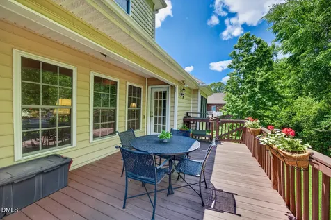 13 Hickory Elon NC 27244