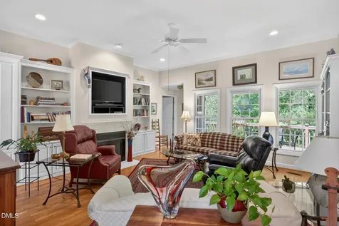 13 Hickory Elon NC 27244